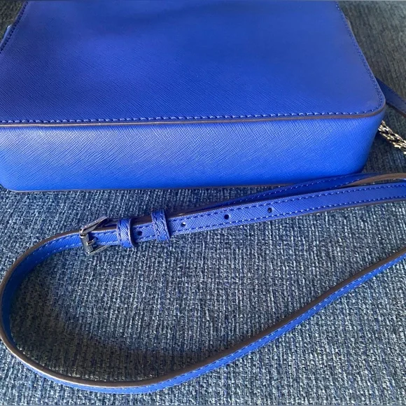 Michael Kors 💙 Vibrant Blue 💙 Jet Set Crossbody Bag - Picture 11 of 11